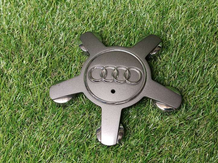 Audi A4 (2007 - 2011)  4F0601165 Заводская крышка (крышки) от центрального отверстия колеса