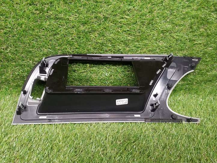 Audi A4 (2011 - 2015)  8K1857186G Отделка приборного щитка