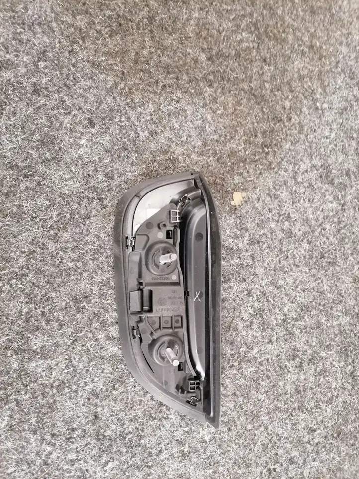 Volvo V60 (2018 - ) 32280069 Накладка стекла задней двери — фото 3