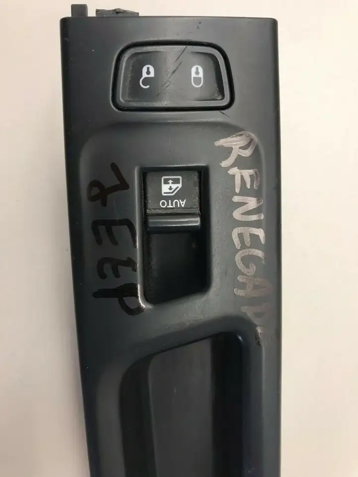 Jeep Renegade (2014 - ) 07356458310 Кнопка стеклоподъемников — фото 3