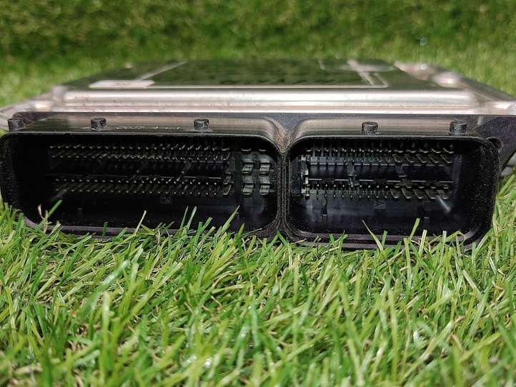 Opel Zafira (2014 - 2016)  55485466 Блок управления двигателем ECU