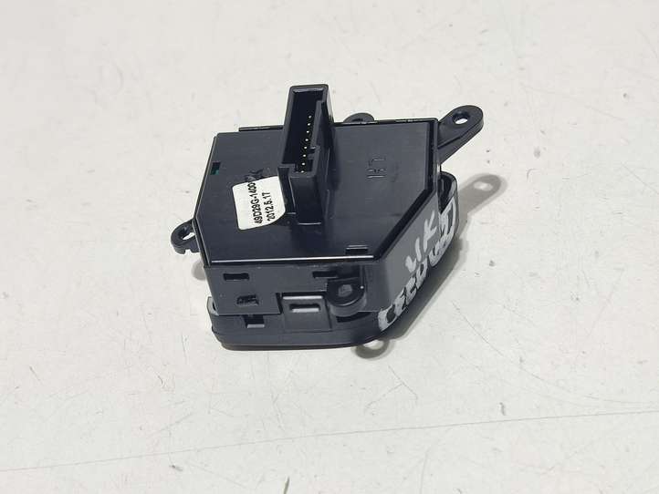 Kia Ceed (2010 - 2012)  49D29G1400 Кнопки рулевого колеса
