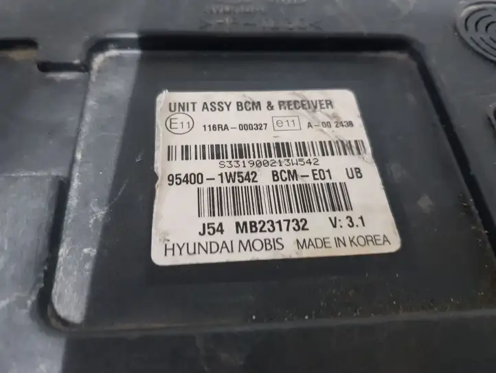 Kia Picanto (2011 - 2015) 954001W542 Модуль комфорта — фото 3