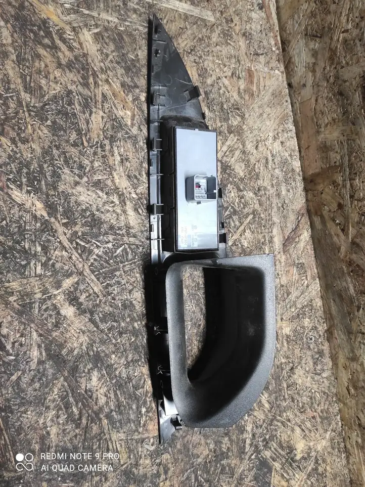 Seat Altea XL (2004 - 2015) 5P1867171A Блок кнопок стеклоподъемников — фото 2