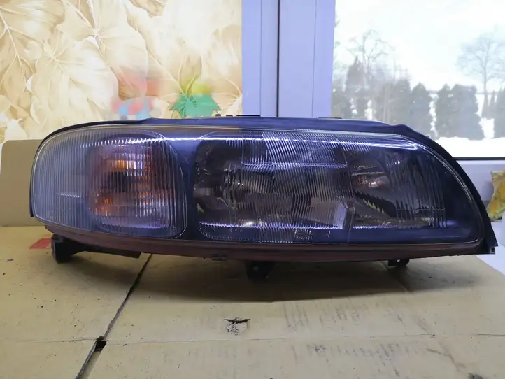 Volvo V70 (2000 - 2004) 89004806 Передняя фара — фото 1
