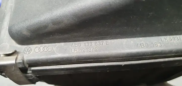 Audi A6 S6 C5 4B (2001 - 2004) 4B0133835K Корпус воздушного фильтра — фото 6