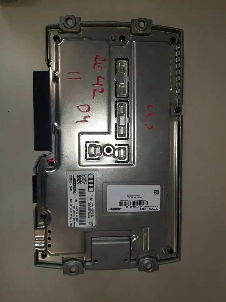 Audi A8 S8 D4 4H (2013 - 2017) 4G0035223A Усилитель звука — фото 3
