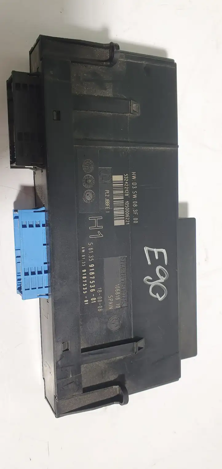 BMW 3 E90 E91 (2005 - 2012) Модуль комфорта — фото 1