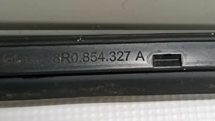 Audi Q5 SQ5 (2008 - 2012) 8R0854327A Накладка стоек лобового стекла — фото 3