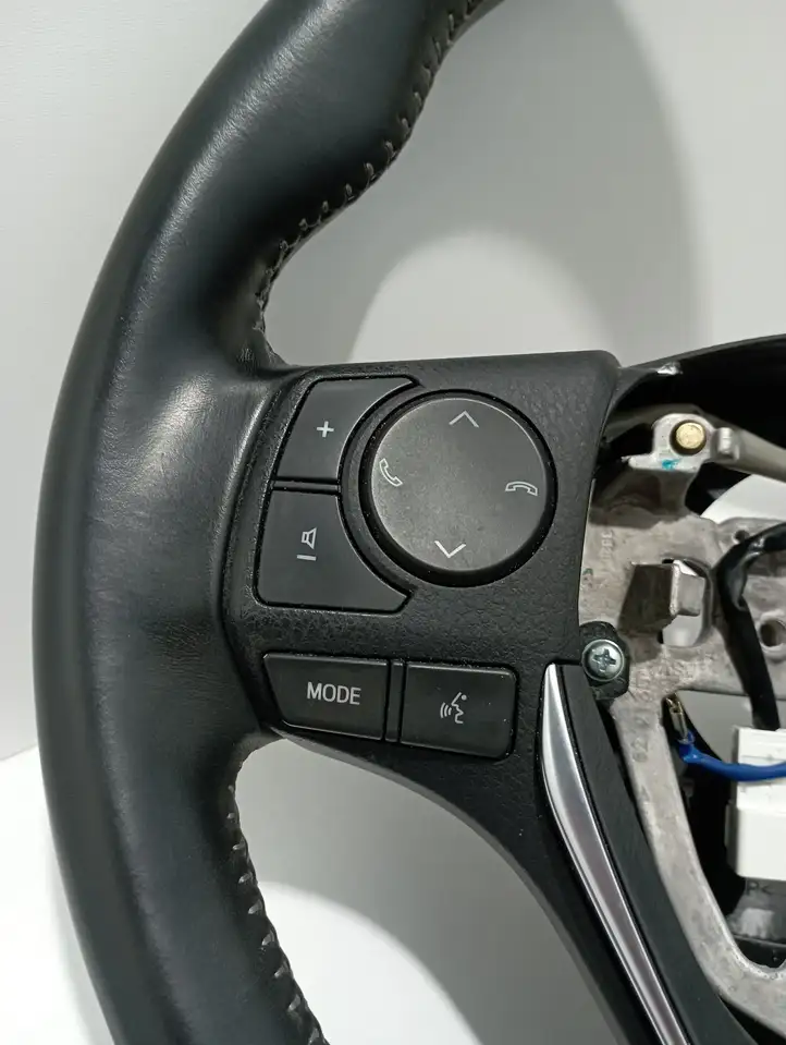 Toyota Auris E180 (2012 - 2018) Руль — фото 3