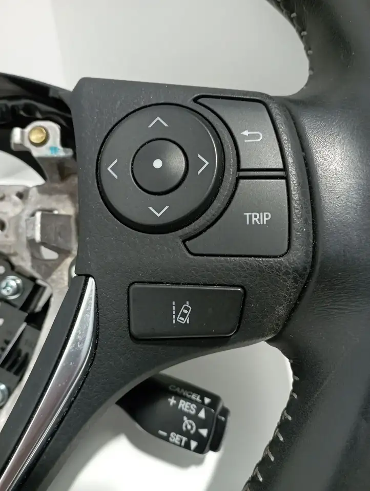 Toyota Auris E180 (2012 - 2018) Руль — фото 4