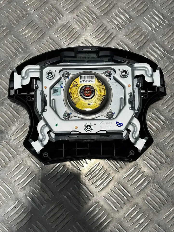 Toyota Hilux (AN10, AN20, AN30) (2004 - 2008) 1027147 Подушка безопасности руля — фото 3
