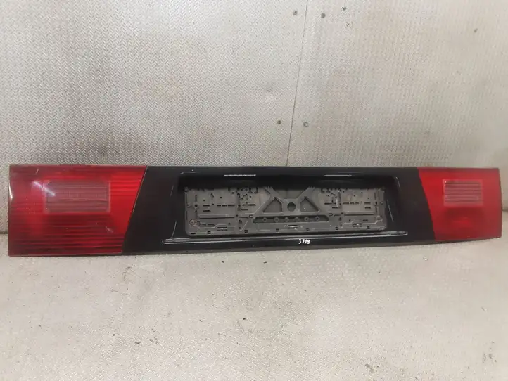 Seat Alhambra (Mk1) (2000 - 2010) MT4964579 Центральный задний фонарь (бленда) — фото 1