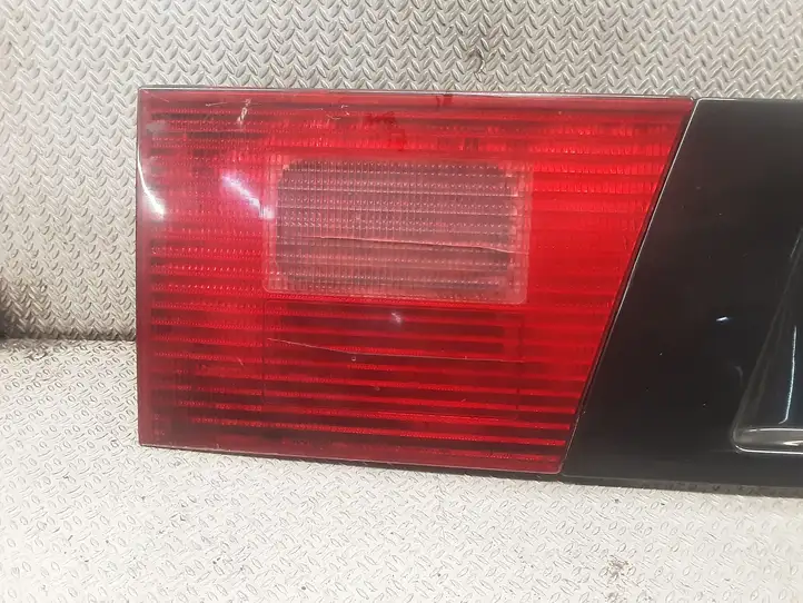 Seat Alhambra (Mk1) (2000 - 2010) MT4964579 Центральный задний фонарь (бленда) — фото 2
