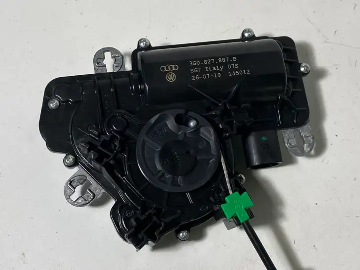 Volkswagen PASSAT B8 (2015 - ) 3G0827887B Доводчик крышки багажника — фото 4
