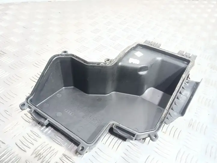 Audi A6 S6 C6 4F (2008 - 2011) 4F2937576 Крышка ящика предохранителей — фото 3