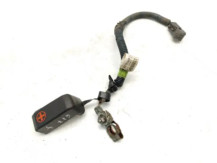 Toyota RAV 4 (XA30) (2006 - 2016) 8282112490 Плюсовой провод аккумулятора — фото 1