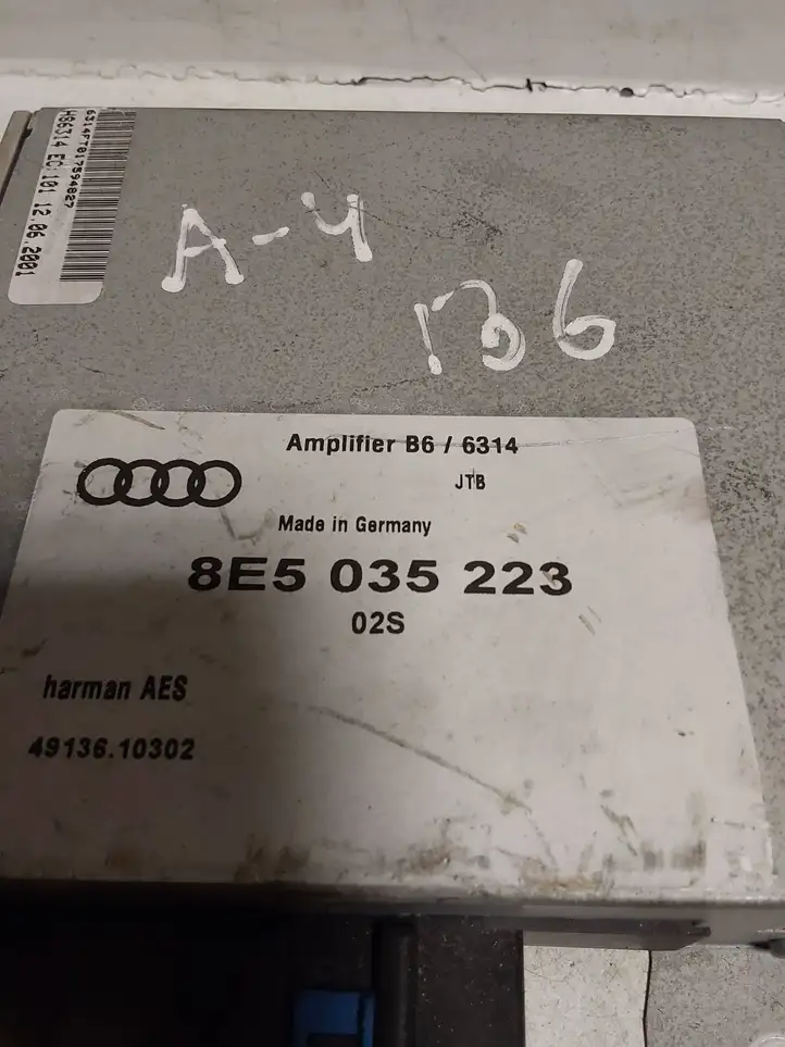 Audi A4 S4 B6 8E 8H (2000 - 2006) 8E5035223 Усилитель звука — фото 1