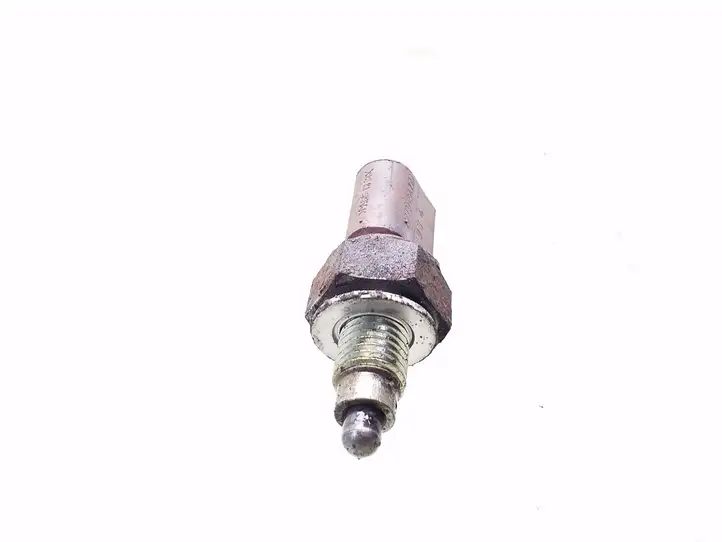 Volkswagen Golf V (2003 - 2009) 02T945415D Датчик заднего хода — фото 2