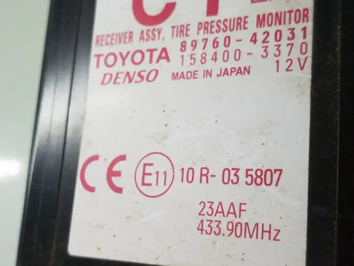 Toyota RAV 4 (XA40) (2012 - 2018) 8976042031 Блок управления TPMS — фото 2