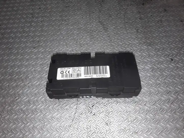 Citroen C5 (2004 - 2008)  S120231100F Блок управления давления в шинах