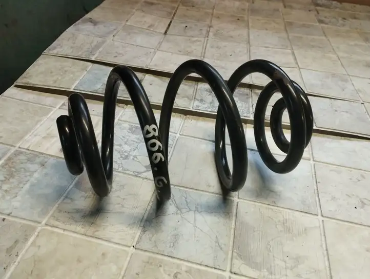 Audi A6 (1997 - 2001)   Пружина