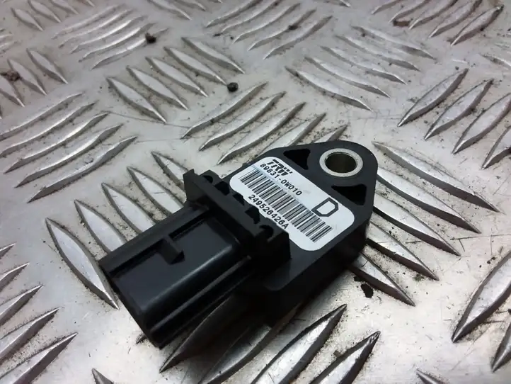 Toyota Corolla Verso AR10 (2004 - 2009) 898310W010 Датчик заднего хода — фото 1