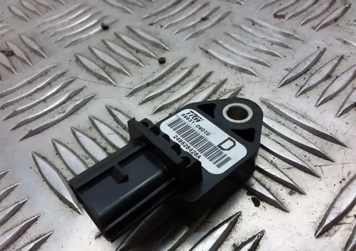 Toyota Corolla Verso AR10 (2004 - 2009) 898310W010 Датчик заднего хода — фото 2