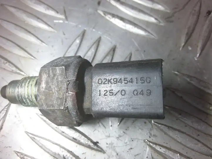 Volkswagen Bora (1998 - 2005) 02K945415G Датчик заднего хода — фото 3