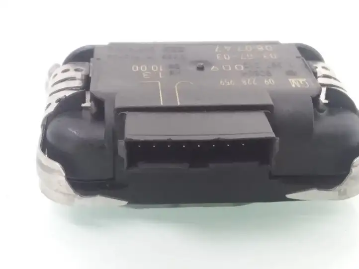Opel Vectra C (2002 - 2005) 09228959 Датчик дождя — фото 2