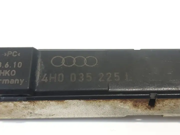 Audi A8 S8 D4 4H (2010 - 2014) 4H0035225L Усилитель антенны — фото 2