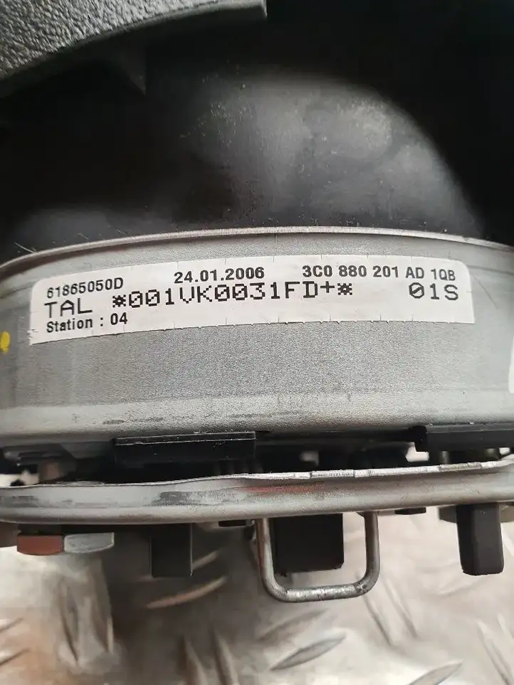 Volkswagen PASSAT B6 (2005 - 2010) 3C0880201AD Подушка безопасности руля — фото 3