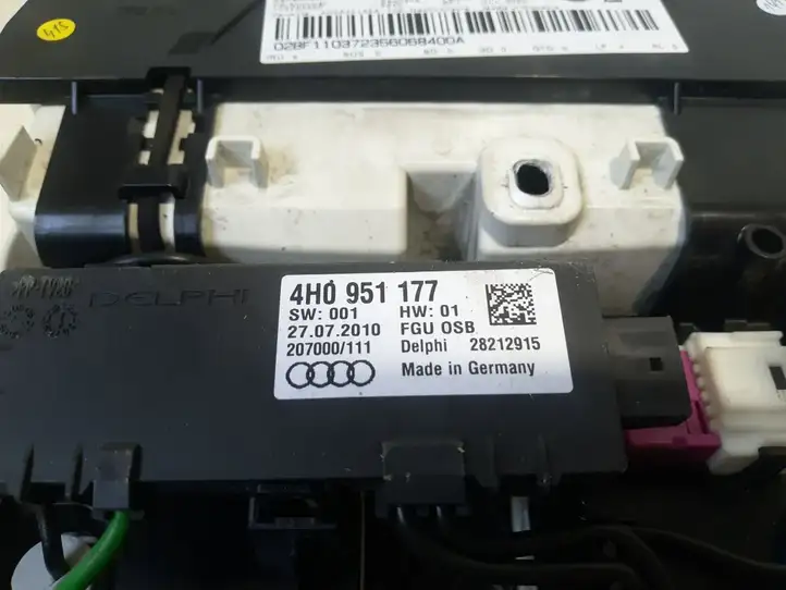 Audi A8 S8 D4 4H (2010 - 2014) 4H0951177 Передняя подсветка — фото 2