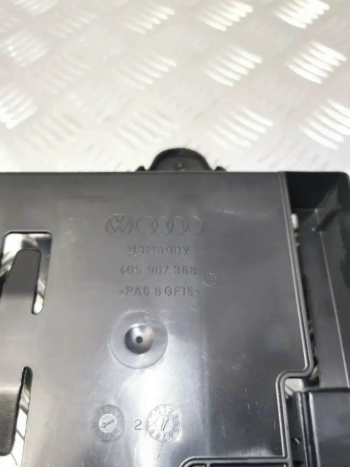 Audi A6 C7 (2014 - 2018) 4G5907368 Прочие детали салона — фото 2