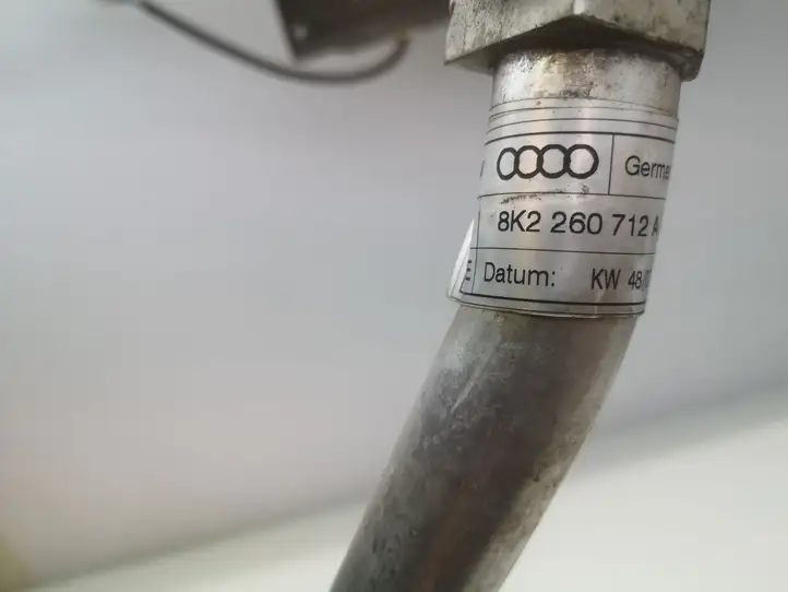 Audi A4 S4 B8 8K (2007 - 2011) 8K2260712A Трубки и шланги кондиционера — фото 2