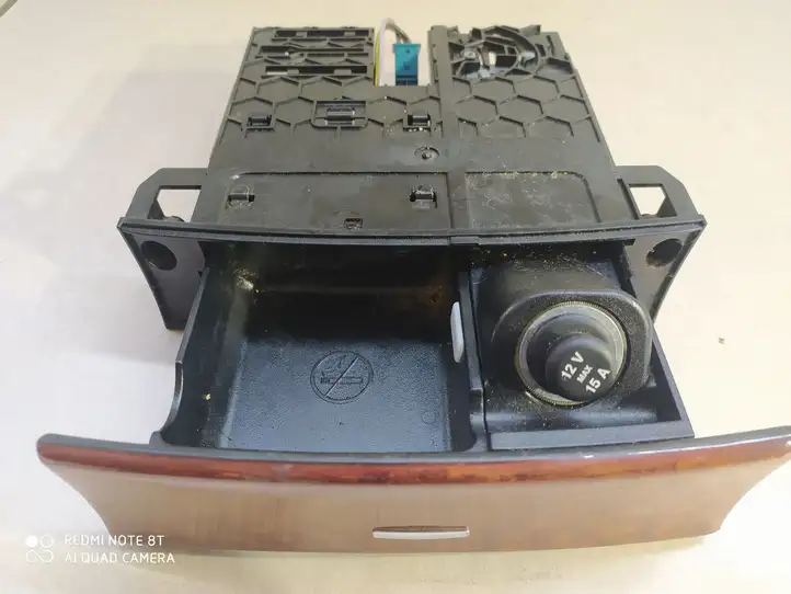 Mercedes-Benz GL X164 (2006 - 2012) A1648100130 Передняя пепельница — фото 3