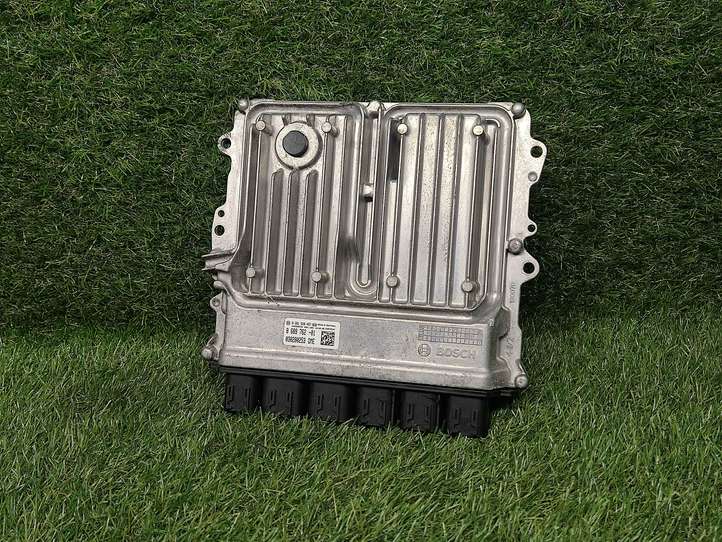 BMW 3 F30 F35 F31 (2012 - 2018)  8689762 Блок управления двигателем ECU