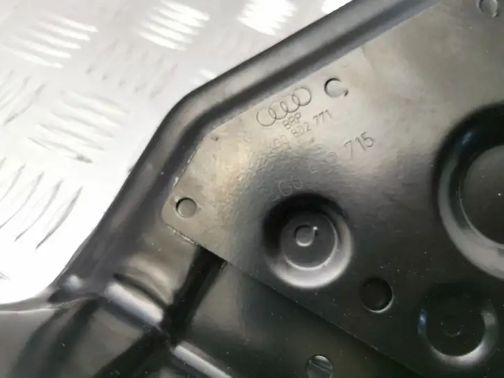 Audi A6 C7 (2014 - 2018) 4G0802715 Кронштейн запасного колеса — фото 2