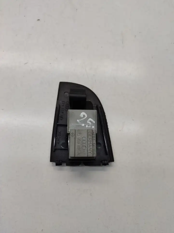 Audi A6 S6 C5 4B (2001 - 2004) 4B0959855A Кнопка стеклоподъемников — фото 3
