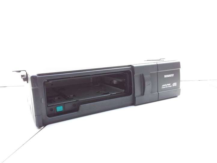 Renault Laguna (2001 - 2005)  8200033794A CD/DVD чейнджер