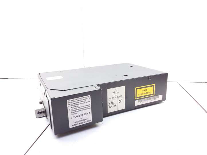 Renault Laguna (2001 - 2005)  8200033794A CD/DVD чейнджер