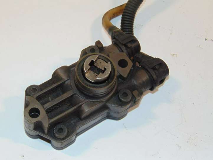 Mercedes-Benz Sprinter W901 W902 W903 W904 (1995 - 2007)  A6110900350 Топливный насос