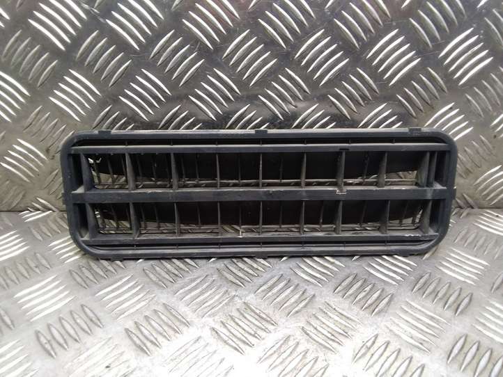 BMW 5 E60 E61 (2004 - 2010)  6910722 Вентиляционная решётка