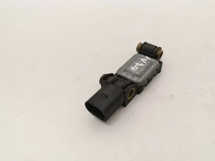 Audi A4 S4 B6 8E 8H (2000 - 2006) 8E0959643A Датчик удара SRS — фото 1