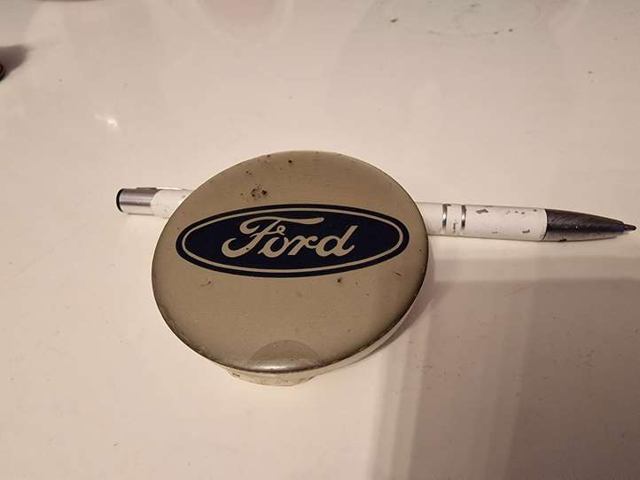 Ford Fiesta (2000 - 2005)  C59S Заводская крышка (крышки) от центрального отверстия колеса