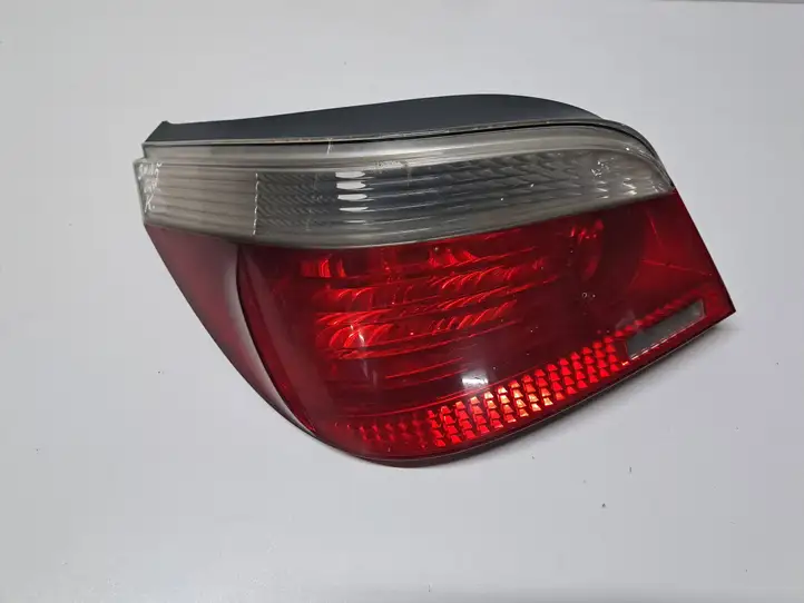 BMW 5 E60 E61 (2004 - 2010) 6910767 Задний фонарь в кузове — фото 1