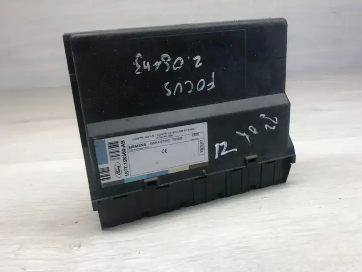 Ford Focus (1998 - 2004) 1S7T15K600AB Модуль комфорта — фото 1