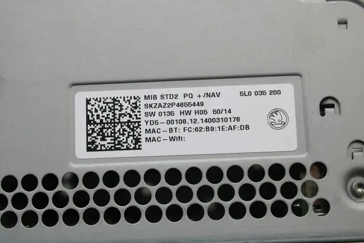 Skoda Yeti (5L) (2013 - 2018) 5L0035200 Магнитола / мультимедийная система — фото 5
