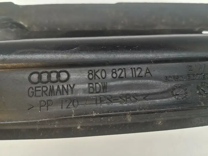 Audi A4 S4 B8 8K (2007 - 2011) 8K0821112A Накладка крыла — фото 3
