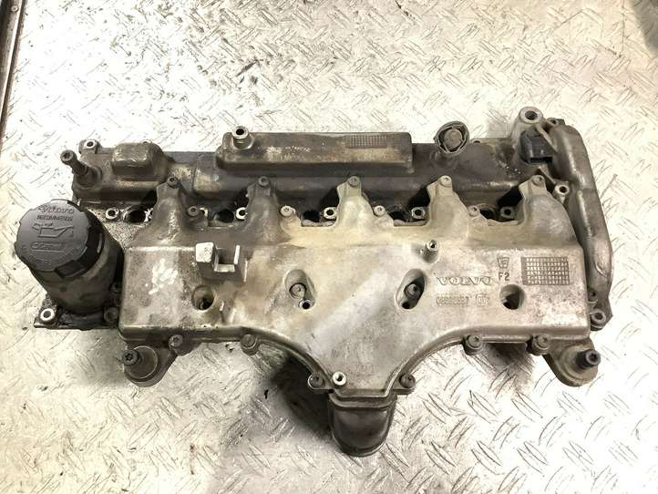 Volvo V70 (2000 - 2004)  08692397002 Крышка головки